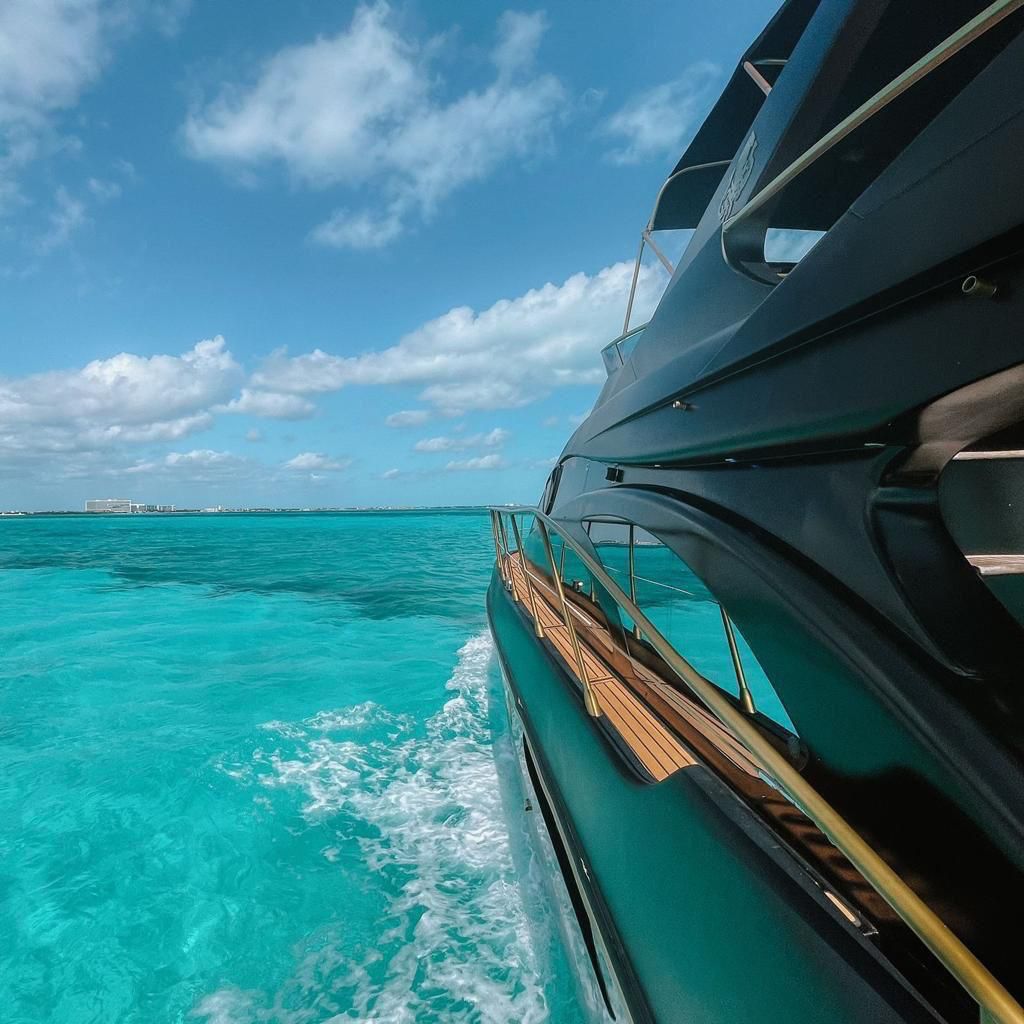 Yate Azimut 56 Experiencia de Lujo – Privado